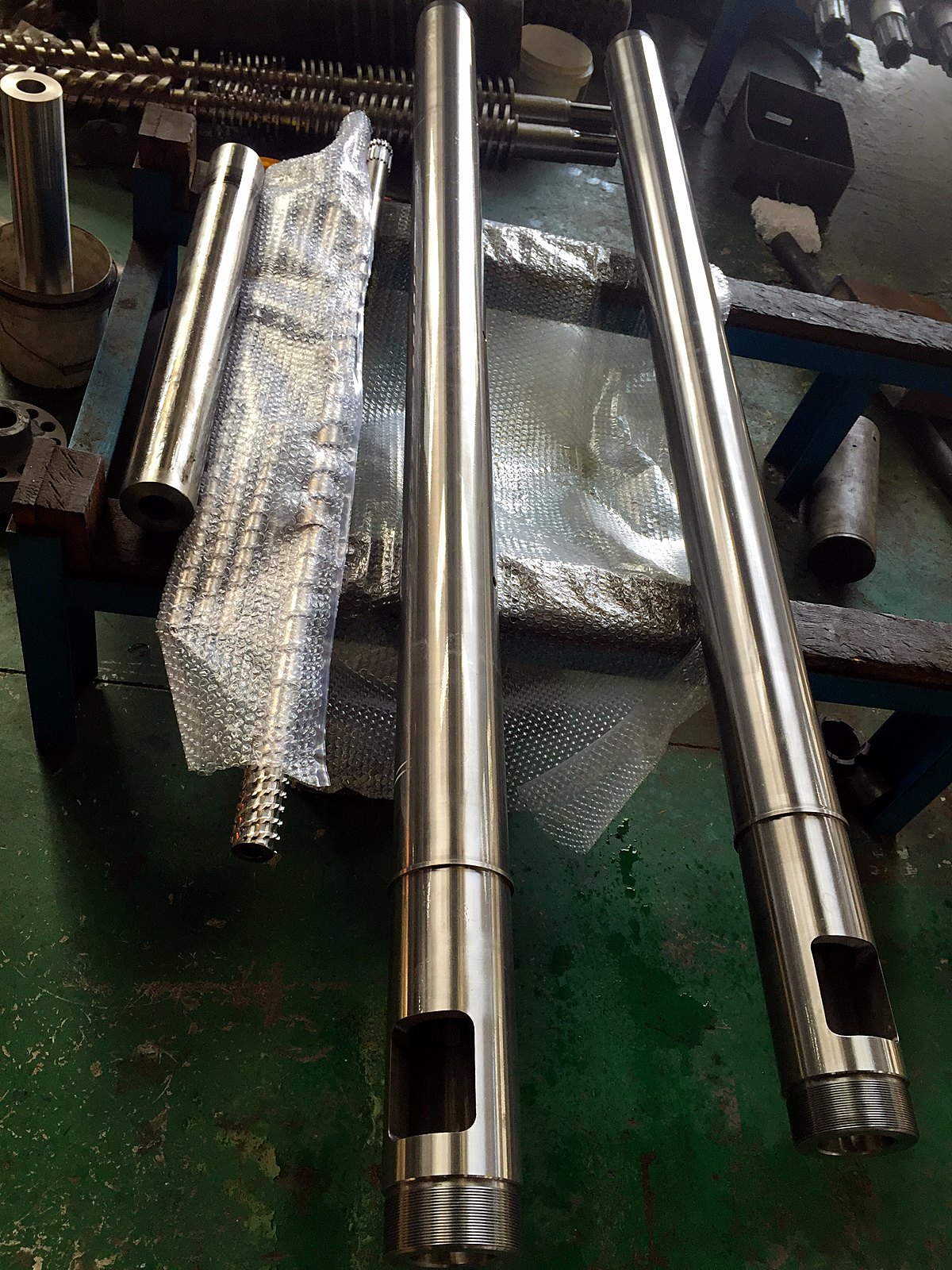 Bimetallic Barrel for Film Blowing - screw barrel